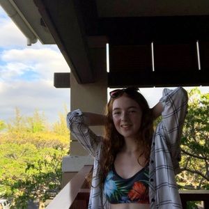 Meet your Posher, Kenzie